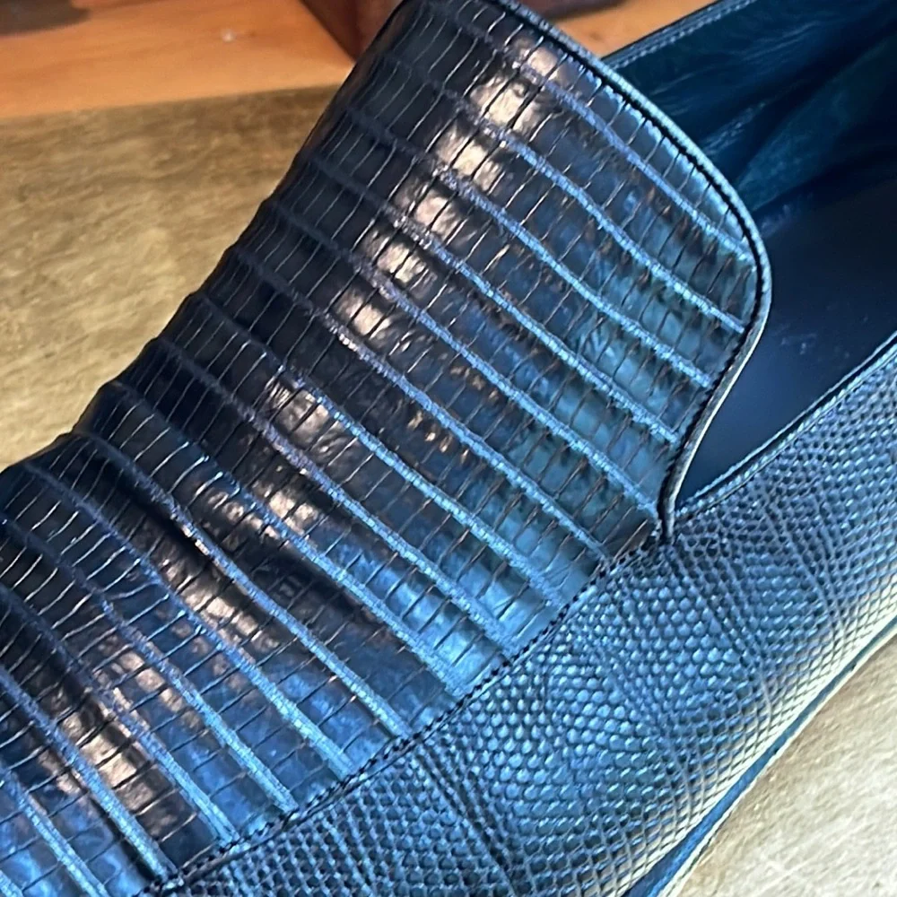 EXOTIC Bally Lizard Loafers in Black Leather